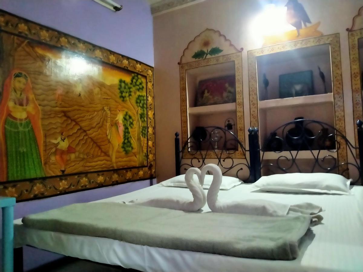Golden Dreams Guest House Jodhpur  Ngoại thất bức ảnh