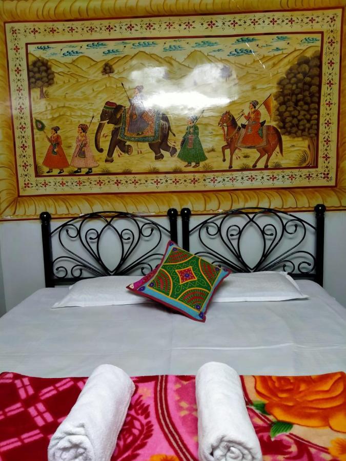 Golden Dreams Guest House Jodhpur  Ngoại thất bức ảnh